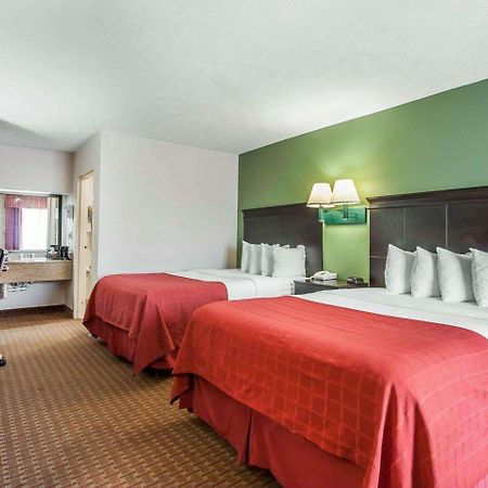 Quality Inn Savannah South Екстер'єр фото