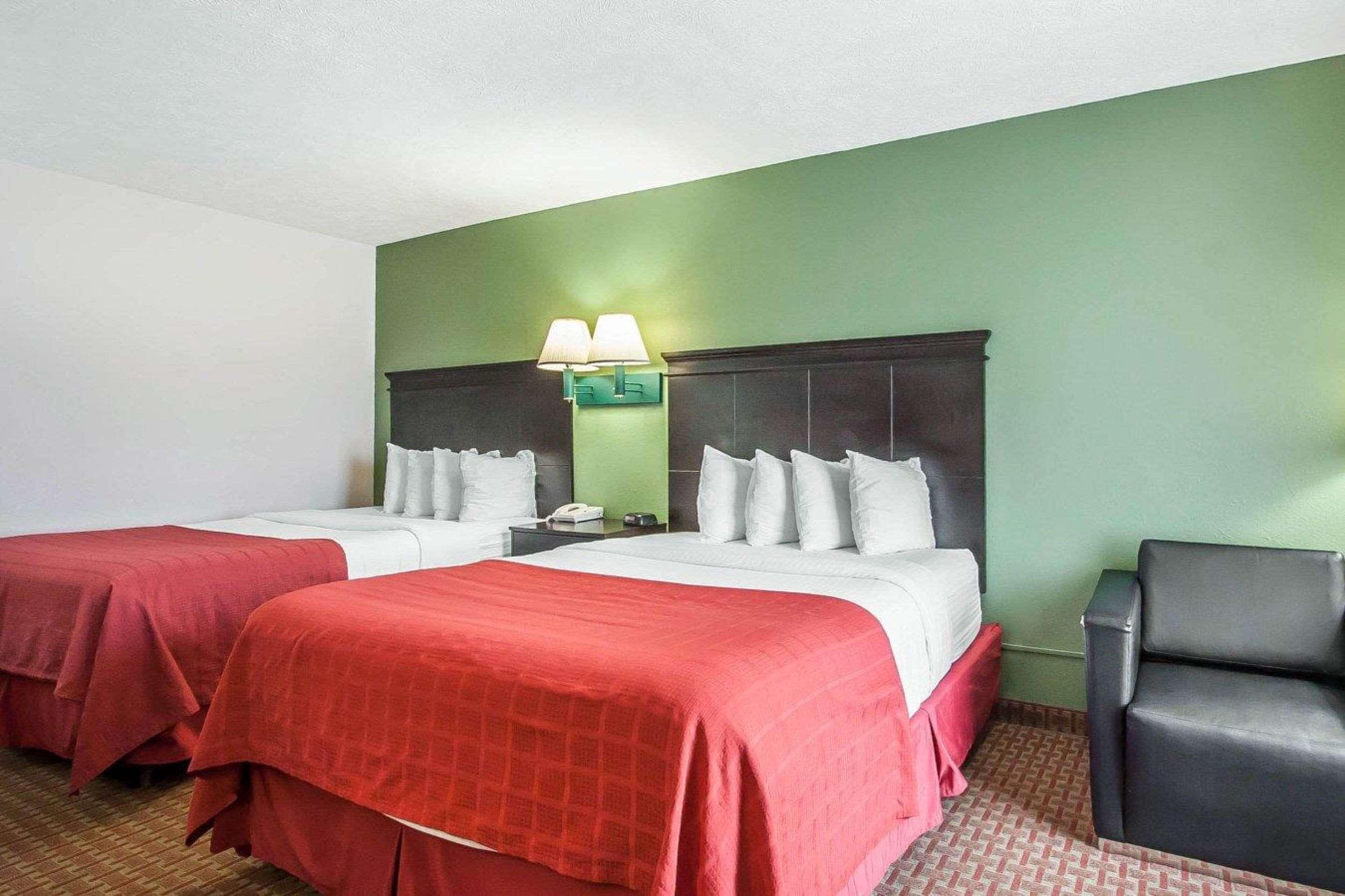 Quality Inn Savannah South Екстер'єр фото