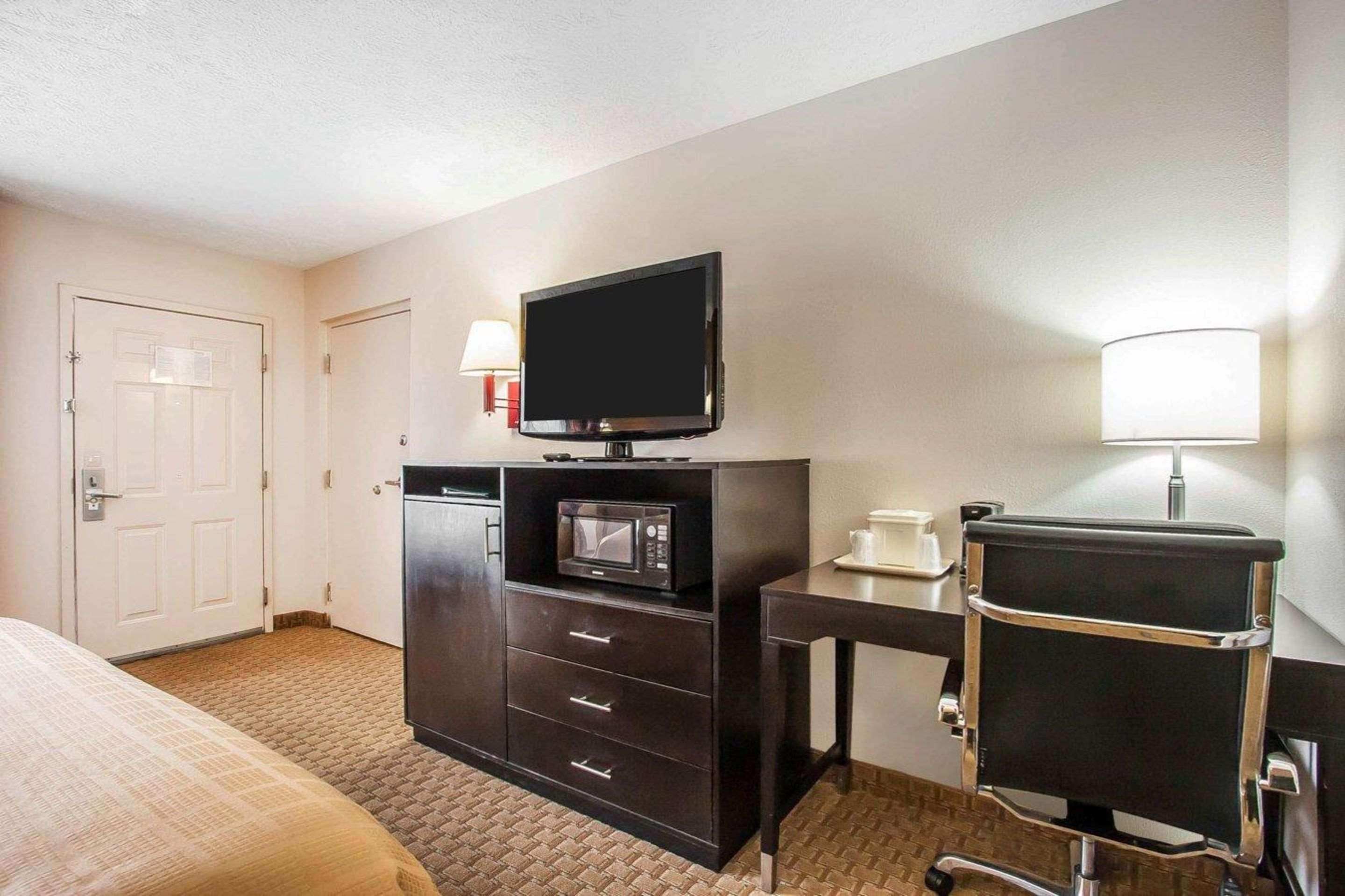 Quality Inn Savannah South Екстер'єр фото